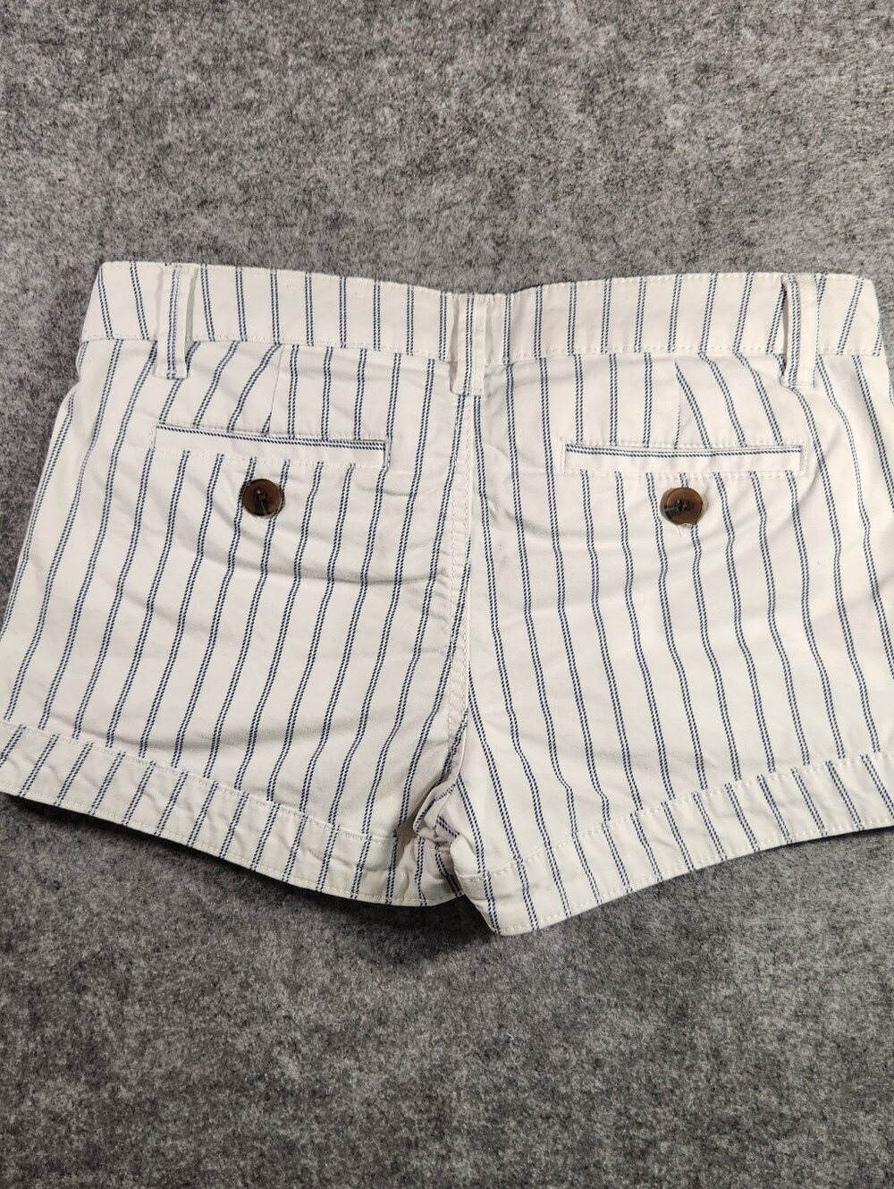 SO Y2K White Shorts with Navy Pinstripes Size 3 - Picture 3 of 7